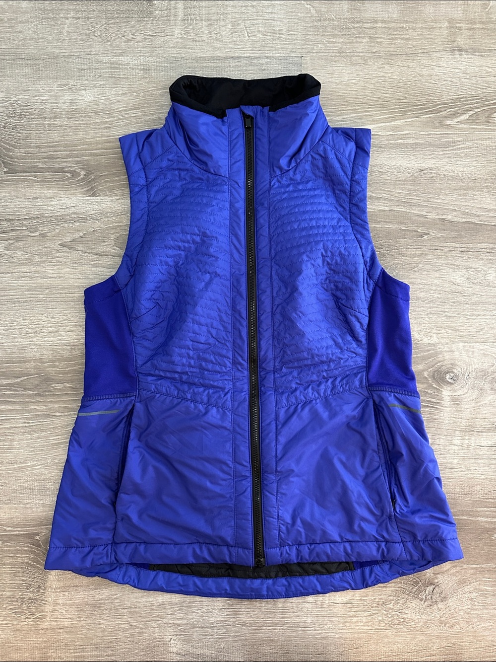 Athleta Women’s Quilted Insulated Vest - Royal Blue
